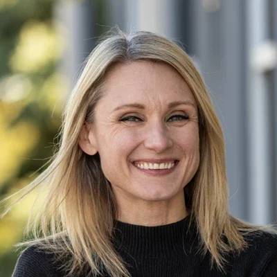 A headshot photo of Kara